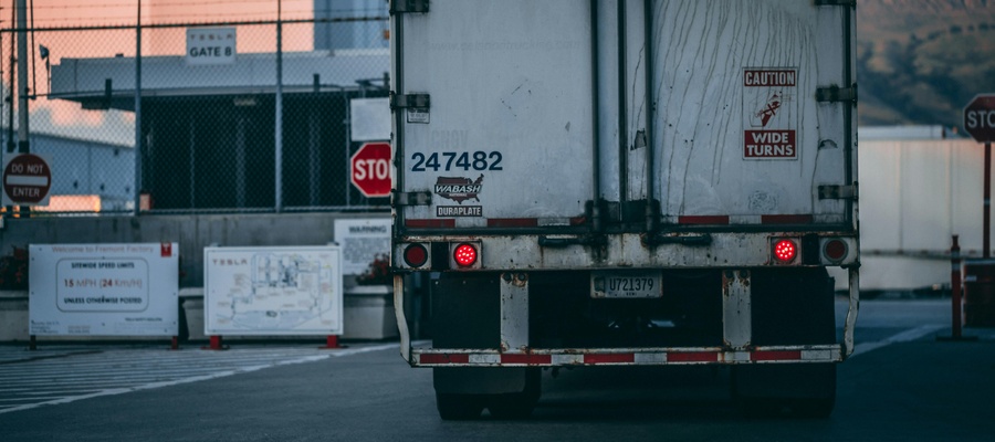 Pianificare 300 spedizioni in 8 minuti: Decision Intelligence per la logistica di un grande gruppo Food